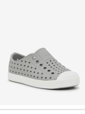 Native Kids Water Shoes Jefferson Slip-On in Gray with White Toe